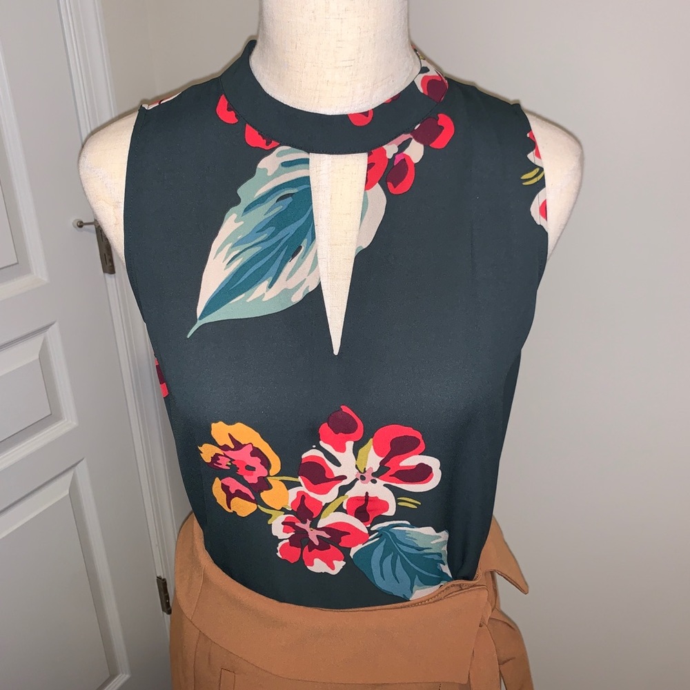 NWOT LOFT Sleeveless Green Floral Shell
